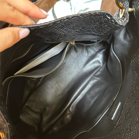 Louis Vuitton Python Artsy - Picture 2 of 15